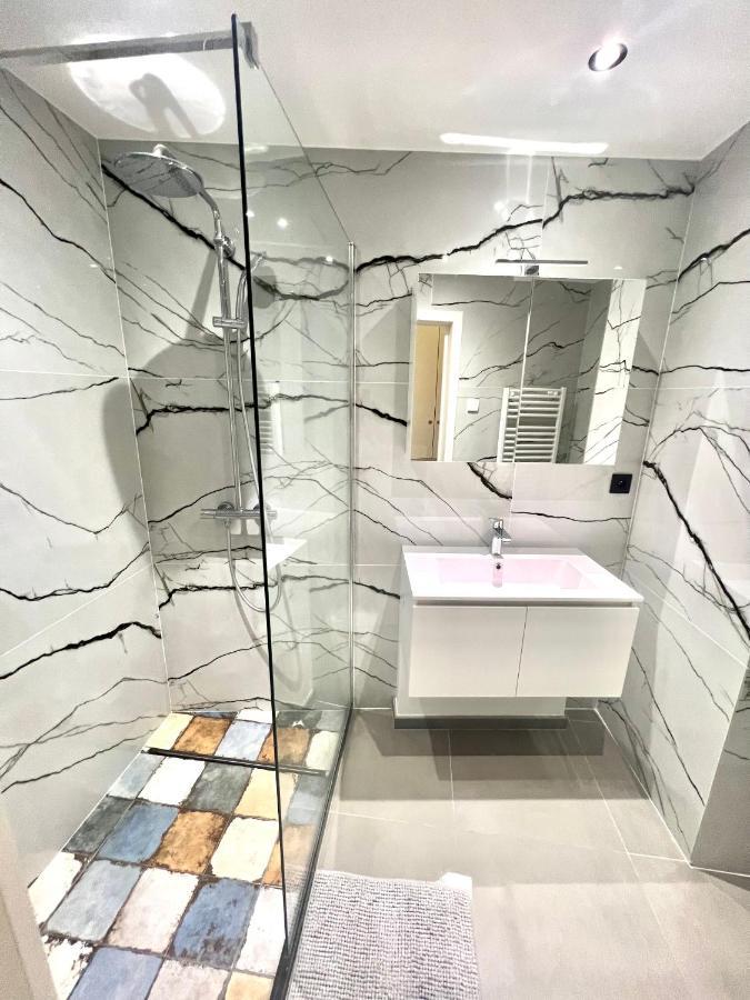 Brand-New Apartments In The Heart Of Брюссель Екстер'єр фото